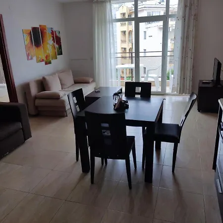 Kims One-bed For Rent At Sunny サニービーチ